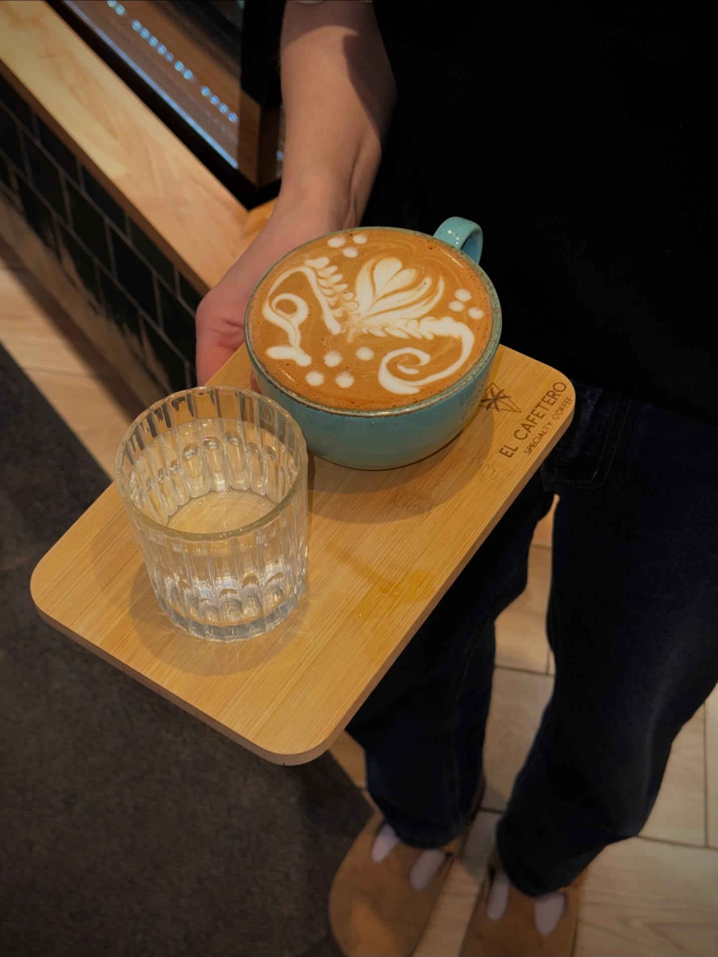 Trochę cieplejsze dni.
Wolniejsze poranki.
Dłuższe rozmowy.

Świeże wypieki każdego dnia.
Wyjątkowa kawa specialty.
Przytulna przestrzeń pełna spokoju i komfortu.

Idealne miejsce na sobotę i niedzielę.

Do zobaczenia w ten weekend 🤍

—

Slightly warmer days.
Slower mornings.
Longer conversations.

Fresh pastries baked daily.
Incredible specialty coffee.
A cozy space filled with calm and comfort.

The perfect place to spend your Saturday and Sunday.

See you this weekend 🤍

📍 Emilii Plater 8 
📍 Marszałkowska 27/35

#specialtycoffee #warsaw #kawa #cozycorner #weekendplans