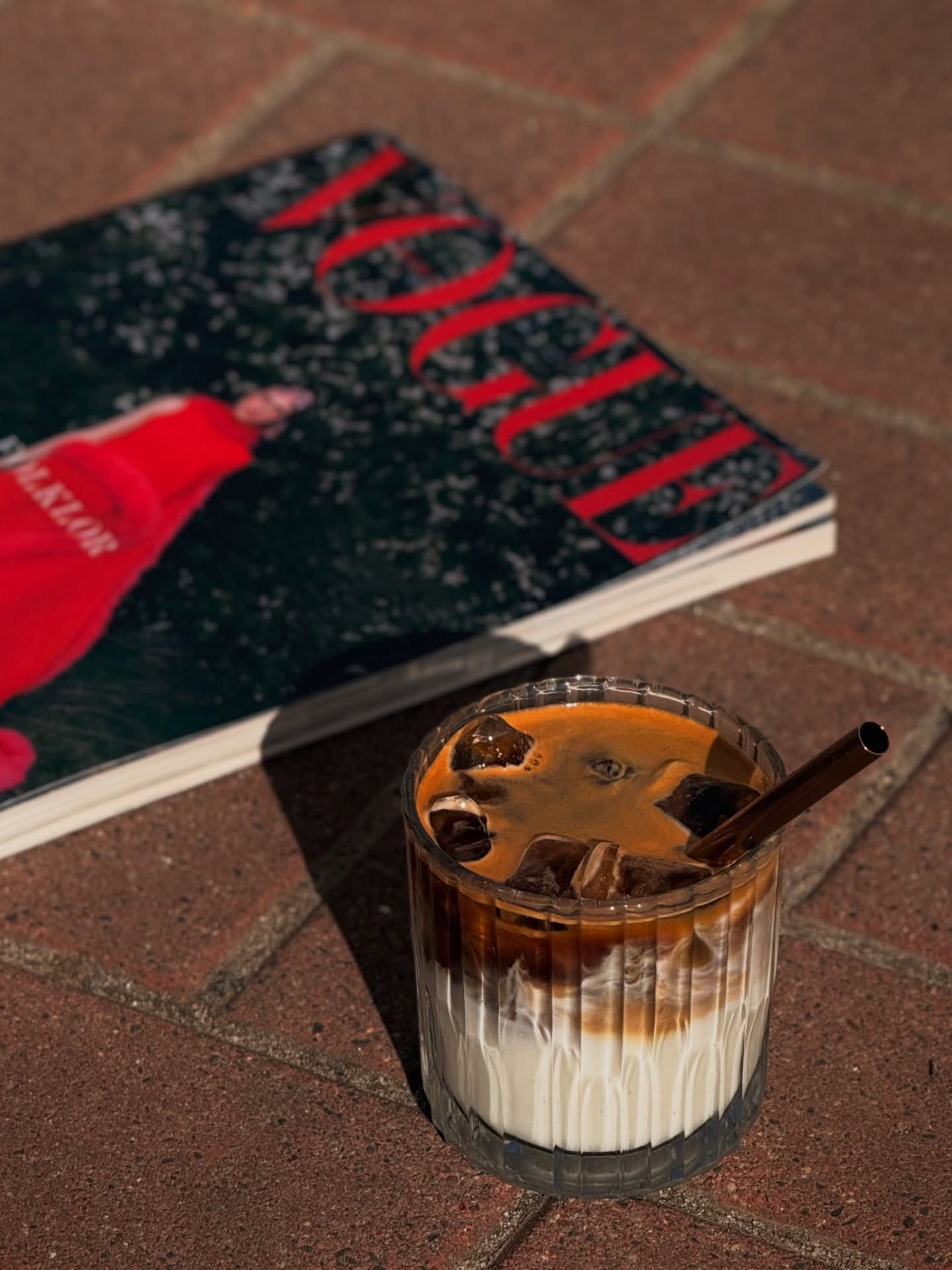Sun outside, iced latte in hand. ☀️🧊☕️
Slow moments, a good magazine, and the kind of weather that makes you stay a little longer.

Spring days in Warsaw feel better with coffee like this.

Take a seat, flip a page, enjoy the moment.

📍 Emilii Plater 8 
📍 Marszałkowska 27/35

#vogue #icelatte #coffee #sunlight #warszawa