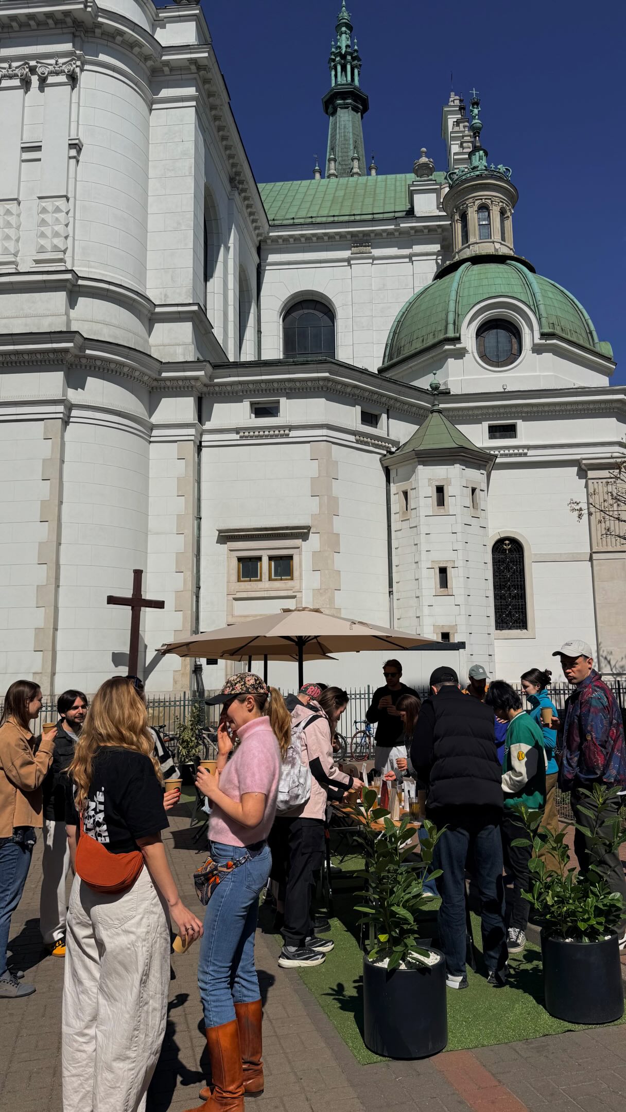 ☀️☕️

📍 Emilii Plater 8 
📍 Marszałkowska 27/35

#specialtycoffee #kawiarniawarszawa #coffeelovers #cupping #openair