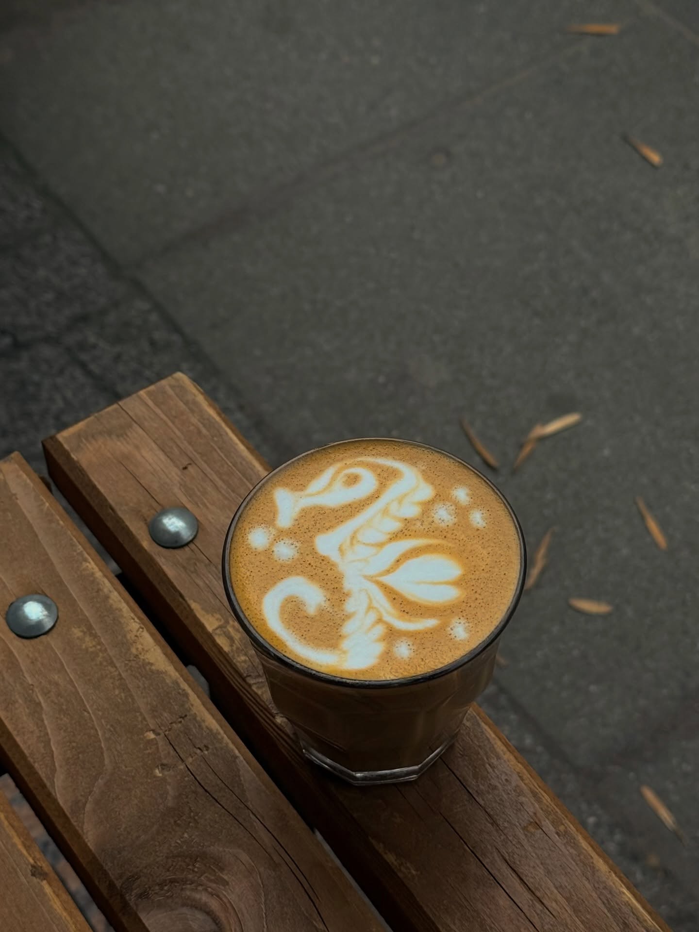 1 kwietnia, ale u nas wszystko na serio —
dobra kawa, świeże wypieki i Twoje ulubione miejsce w mieście.

Bez żartów ☕✨

April 1st, but we keep it serious —
good coffee, fresh pastries and your favorite spot in the city.

No jokes here ☕✨

📍 Emilii Plater 8 
📍 Marszałkowska 27/35

#aprilfirst #warszawa #kawiarnia #specialtycoffee #latteart