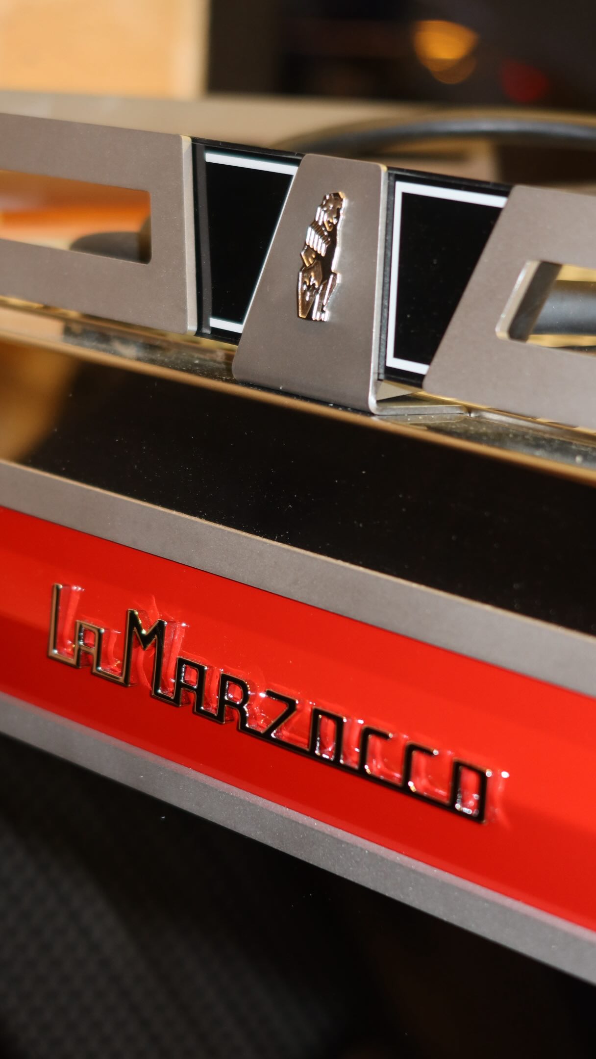 Meet the newest member of our coffee family❤️

📍 Emilii Plater 8 
📍 Marszałkowska 27/35

#lamarzocco #specialtycoffee #kawiarniawarszawa #espressomachine unpacking